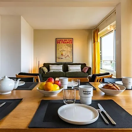 아파트 Le Skyline Lumineux , Vue Imprenable, Calme , Pk