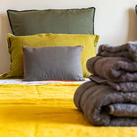 アパート Le Skyline Lumineux , Vue Imprenable, Calme , Pk ディジョン