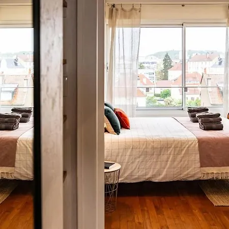 アパート Le Skyline Lumineux , Vue Imprenable, Calme , Pk ディジョン