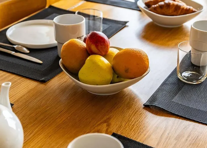 Le Skyline Lumineux , Vue Imprenable, Calme , Pk Апартаменты *